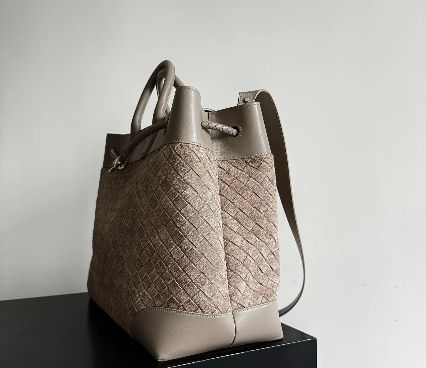 Сумки На Ремне Женские Bottega Veneta 11496051