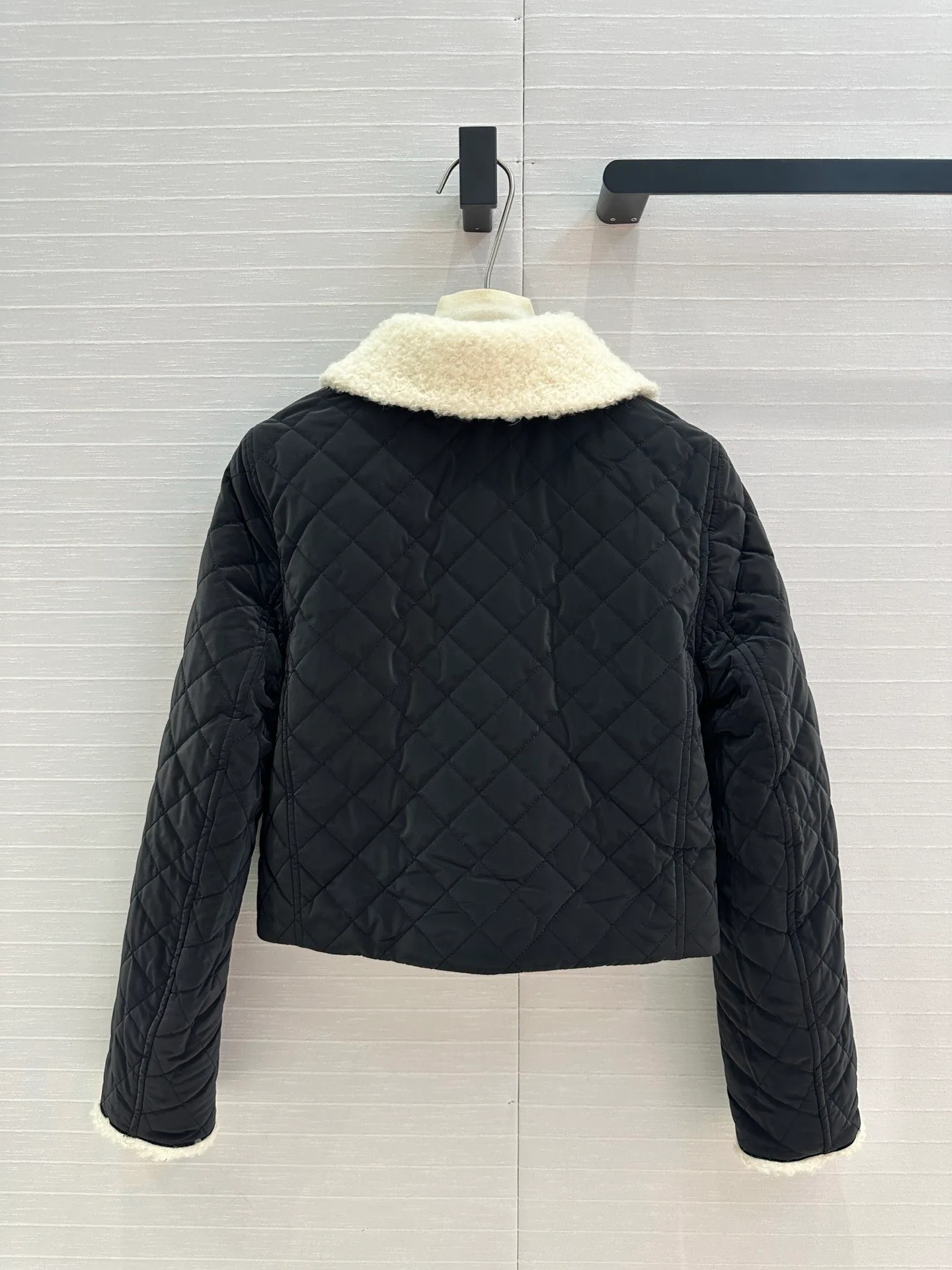 Куртки Женские Chanel Куртки Женские Chanel