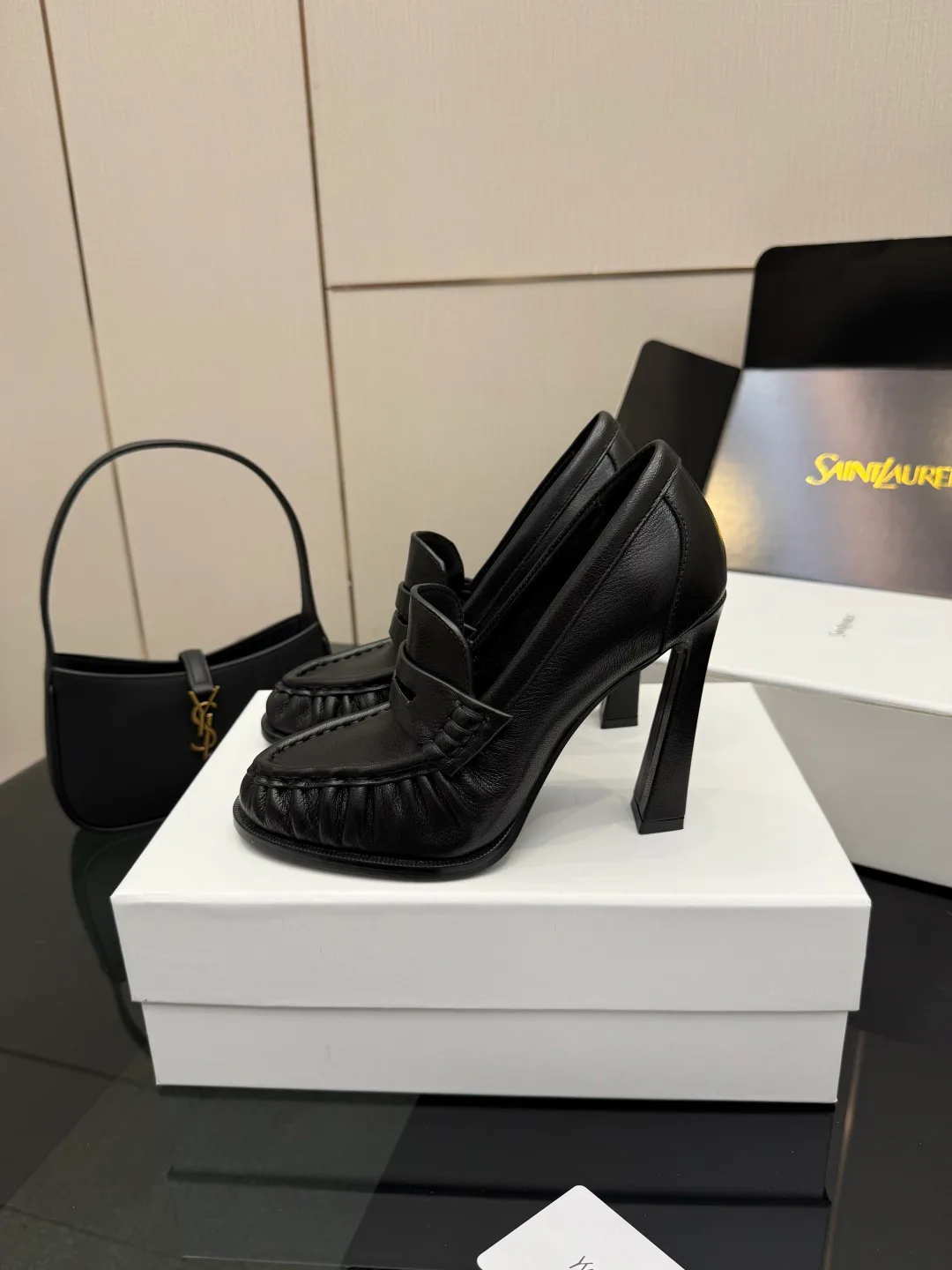 Туфли Женские Saint Laurent 1091949