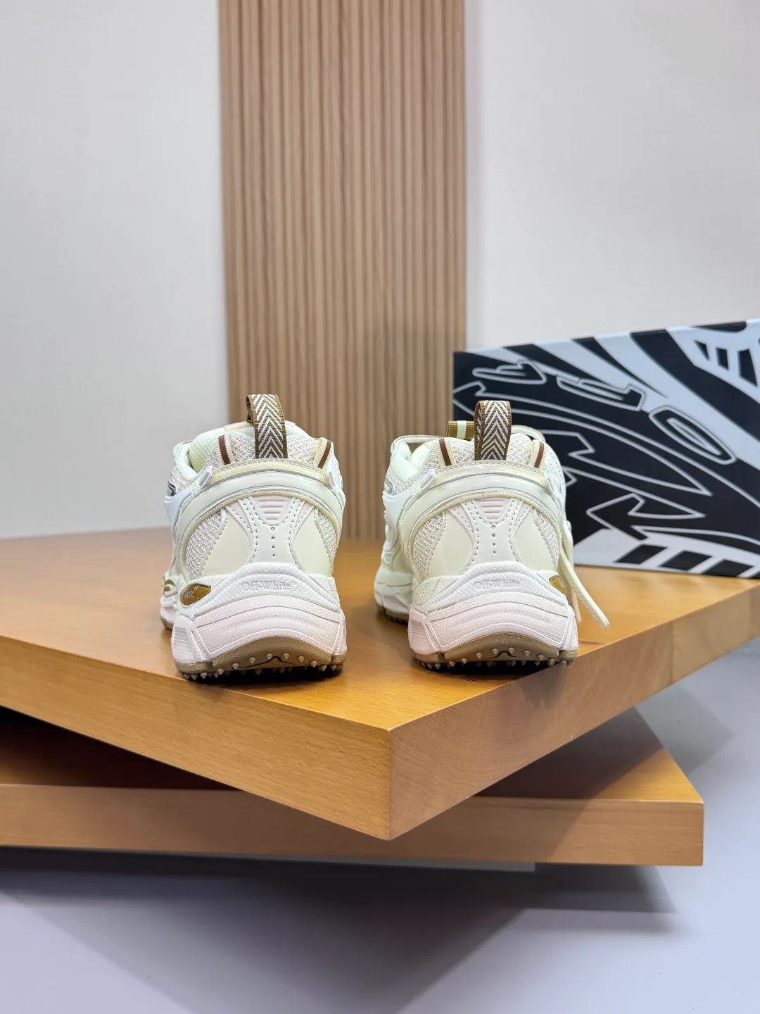 Кроссовки Женские Off-White 152432