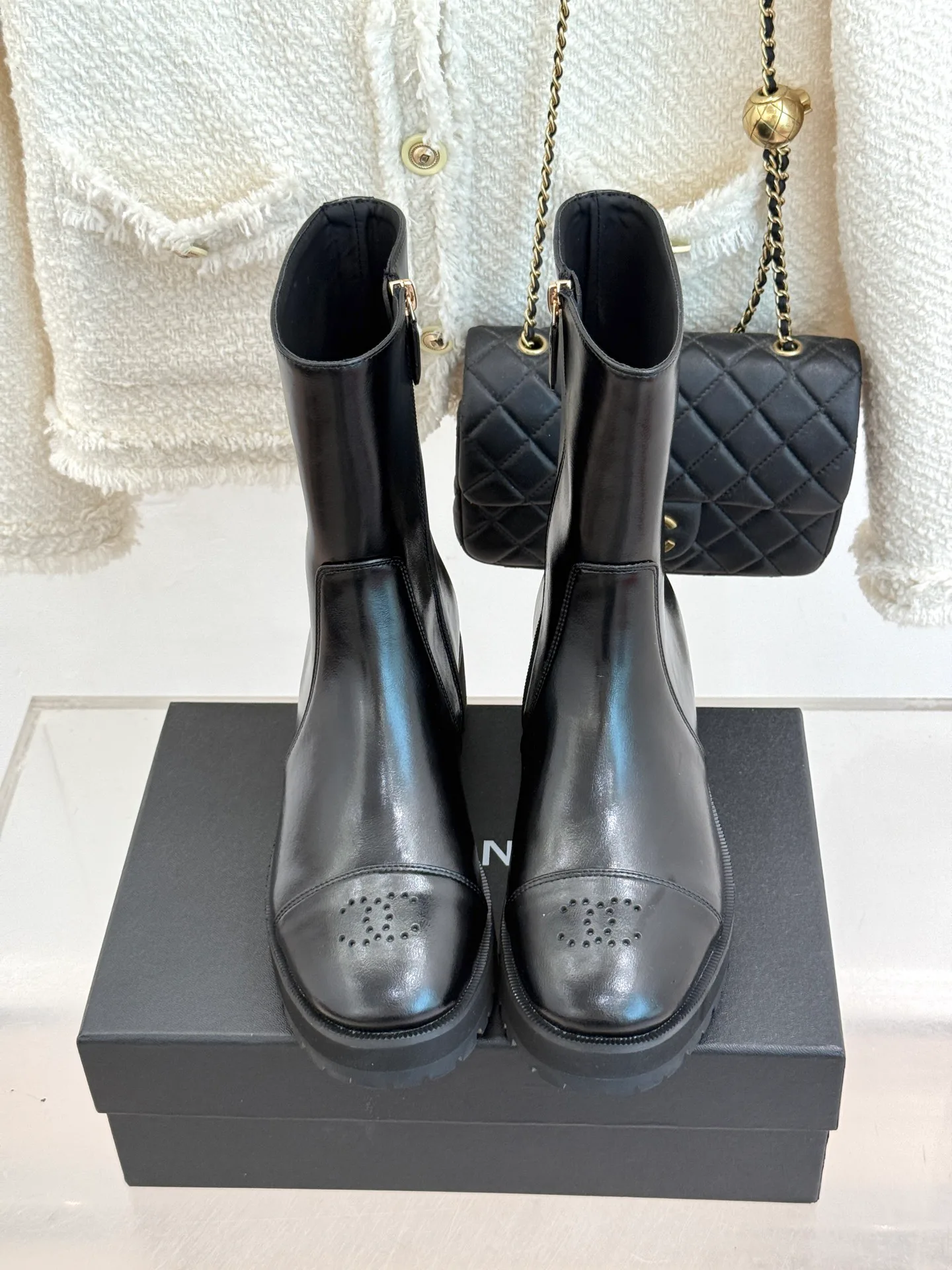 Сапоги Женские Chanel 18004024