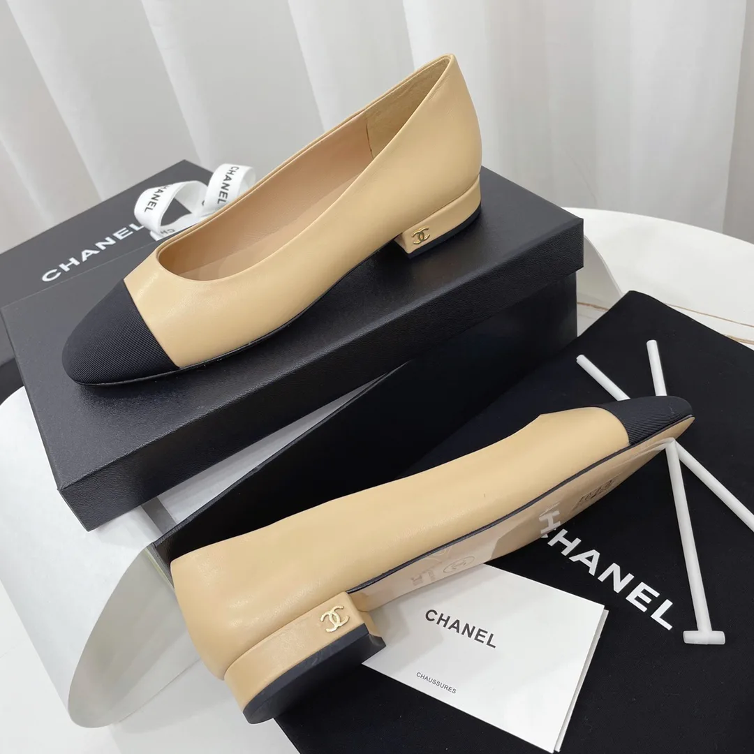 Туфли Женские Chanel 18083196