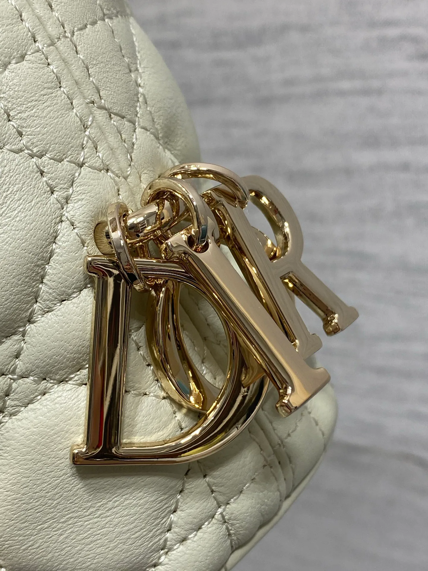 Классические Сумки Женские Christian Dior 18242108
