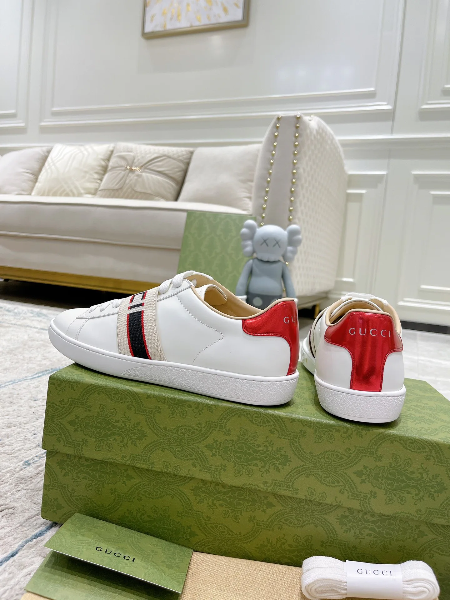 Кроссовки Женские Gucci 17620455