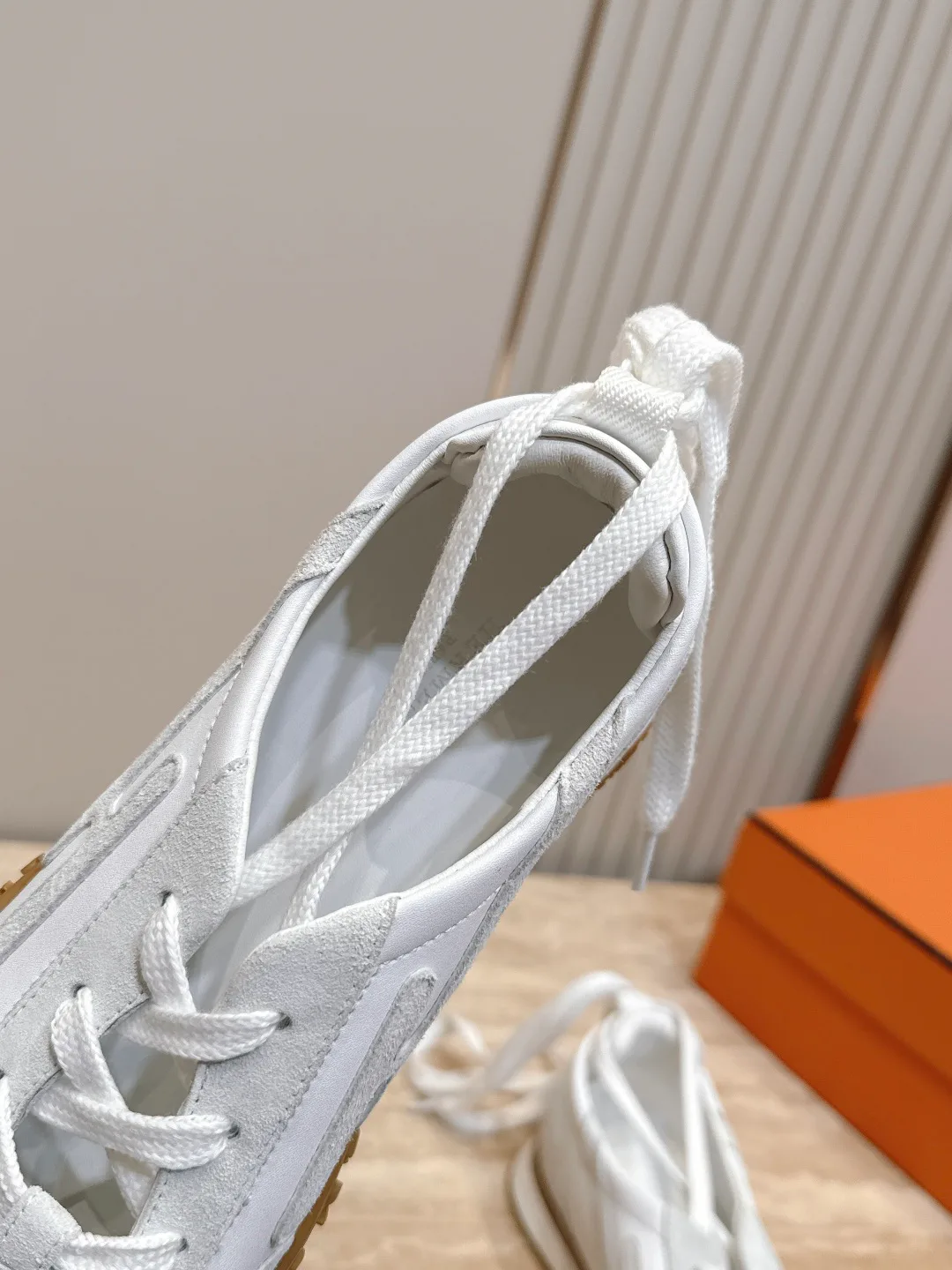 Кроссовки Женские Hermes 17490970