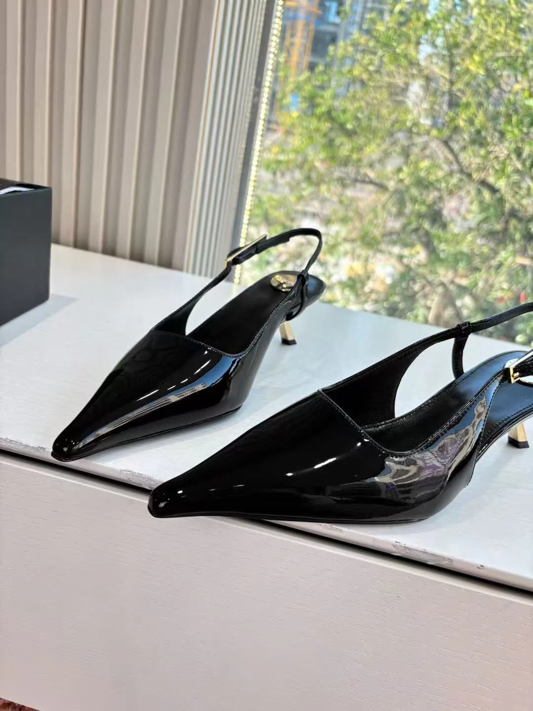 Туфли Женские Saint Laurent 11925613