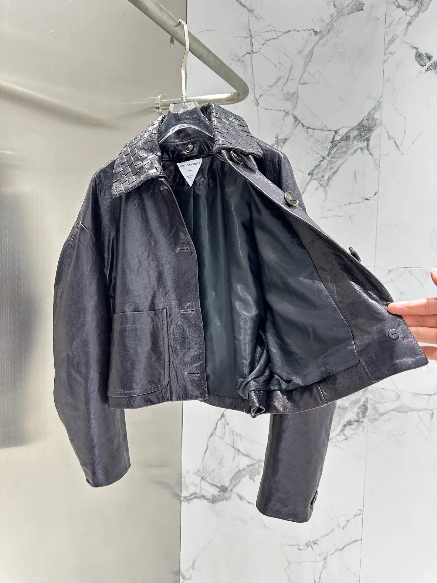 Кожаные Куртки И Дублёнки Женские Bottega Veneta 11759372