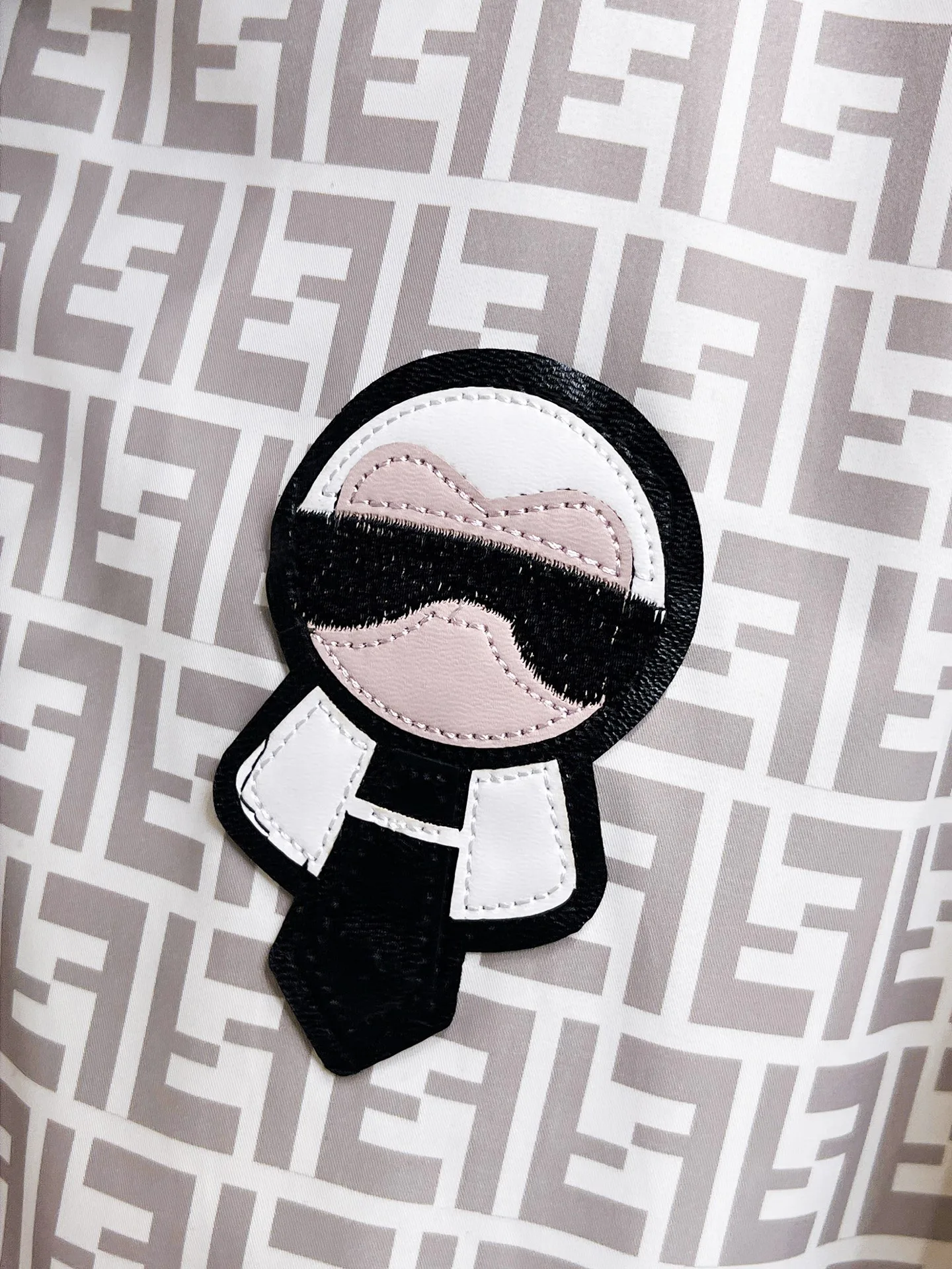 Куртки И Пуховики Мужские Fendi 18197247