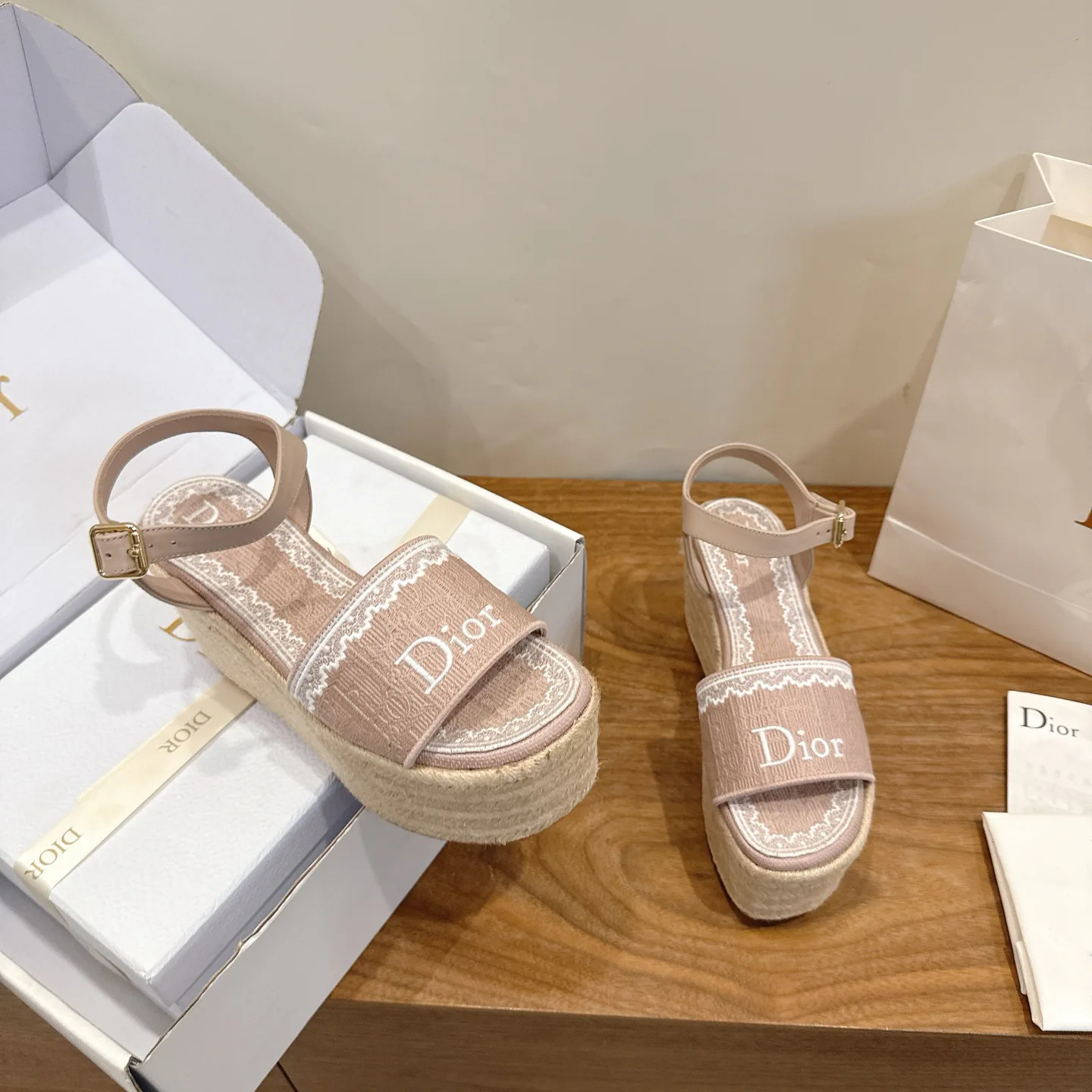 Босоножки Женские Christian Dior 17947075