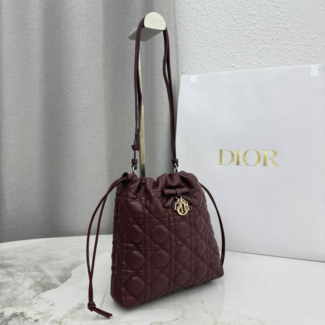 Классические Сумки Женские Christian Dior 12680560