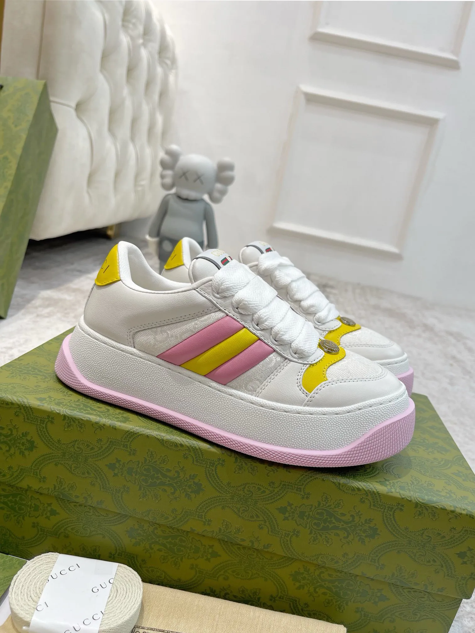 Кроссовки Женские Gucci 944934