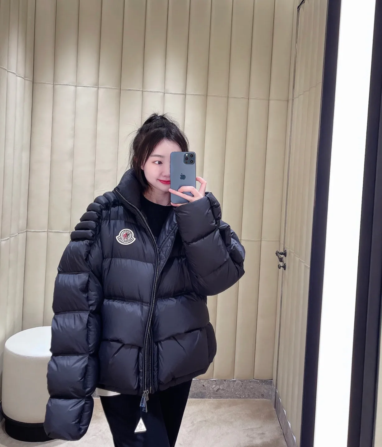 Куртки И Пуховики Женские Moncler 18130160