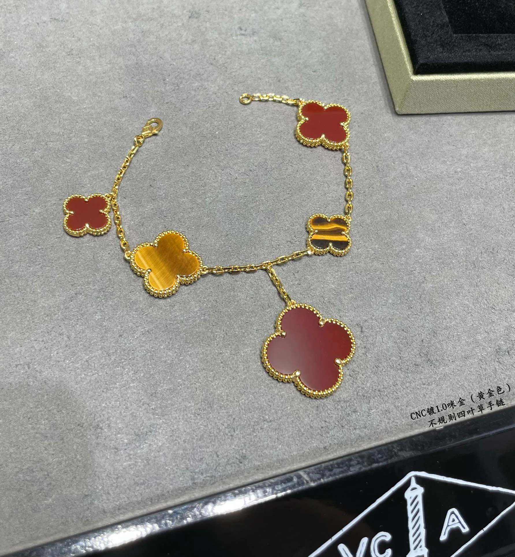 Бижутерия Van Cleef & Arpels 193139