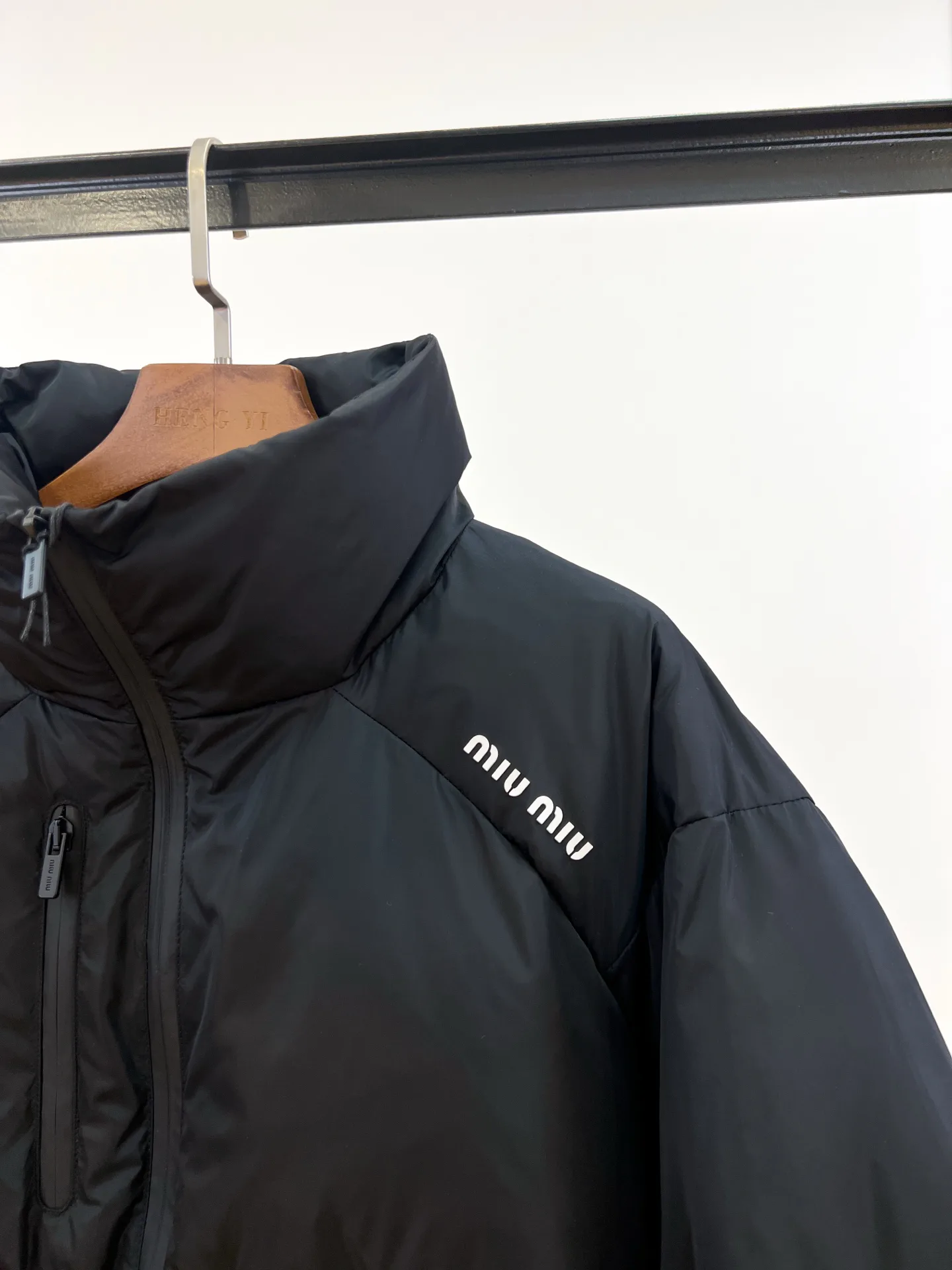 Куртки И Пуховики Женские Miu Miu 17964750