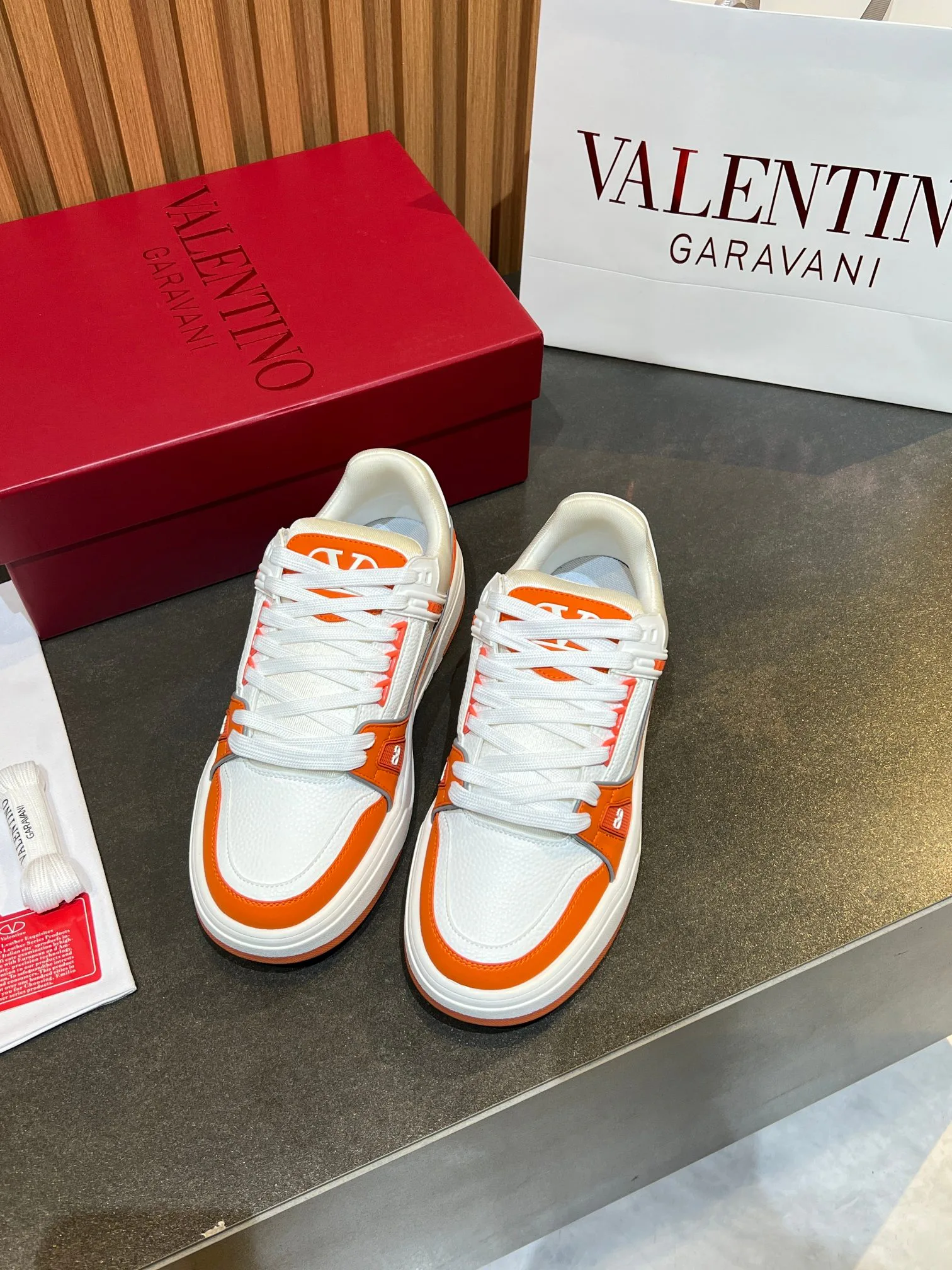 Кроссовки Женские Valentino 11575964