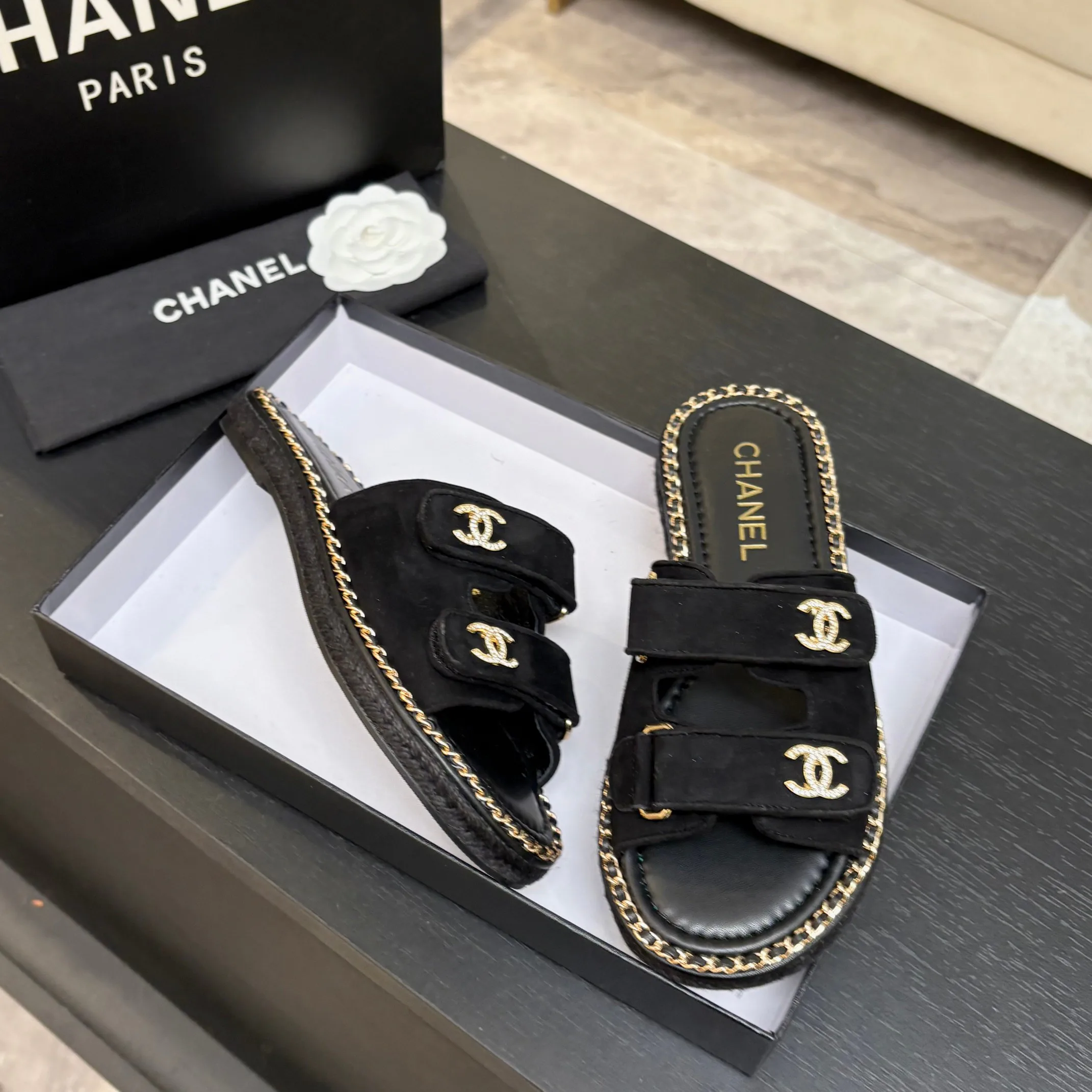 Шлепанцы Женские Chanel 2578926