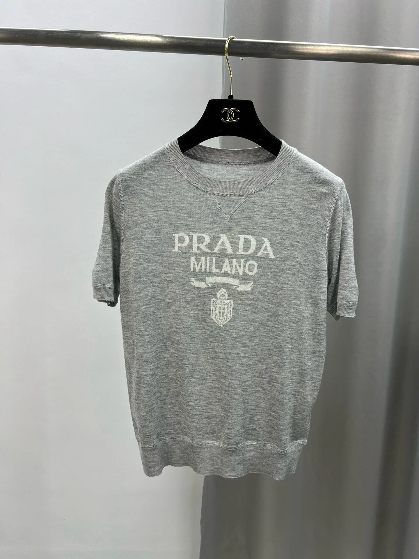 Футболки Женские Prada 4697465