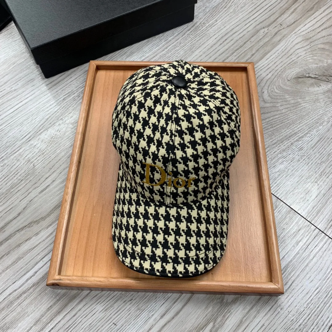 Головные Уборы Christian Dior 12882091