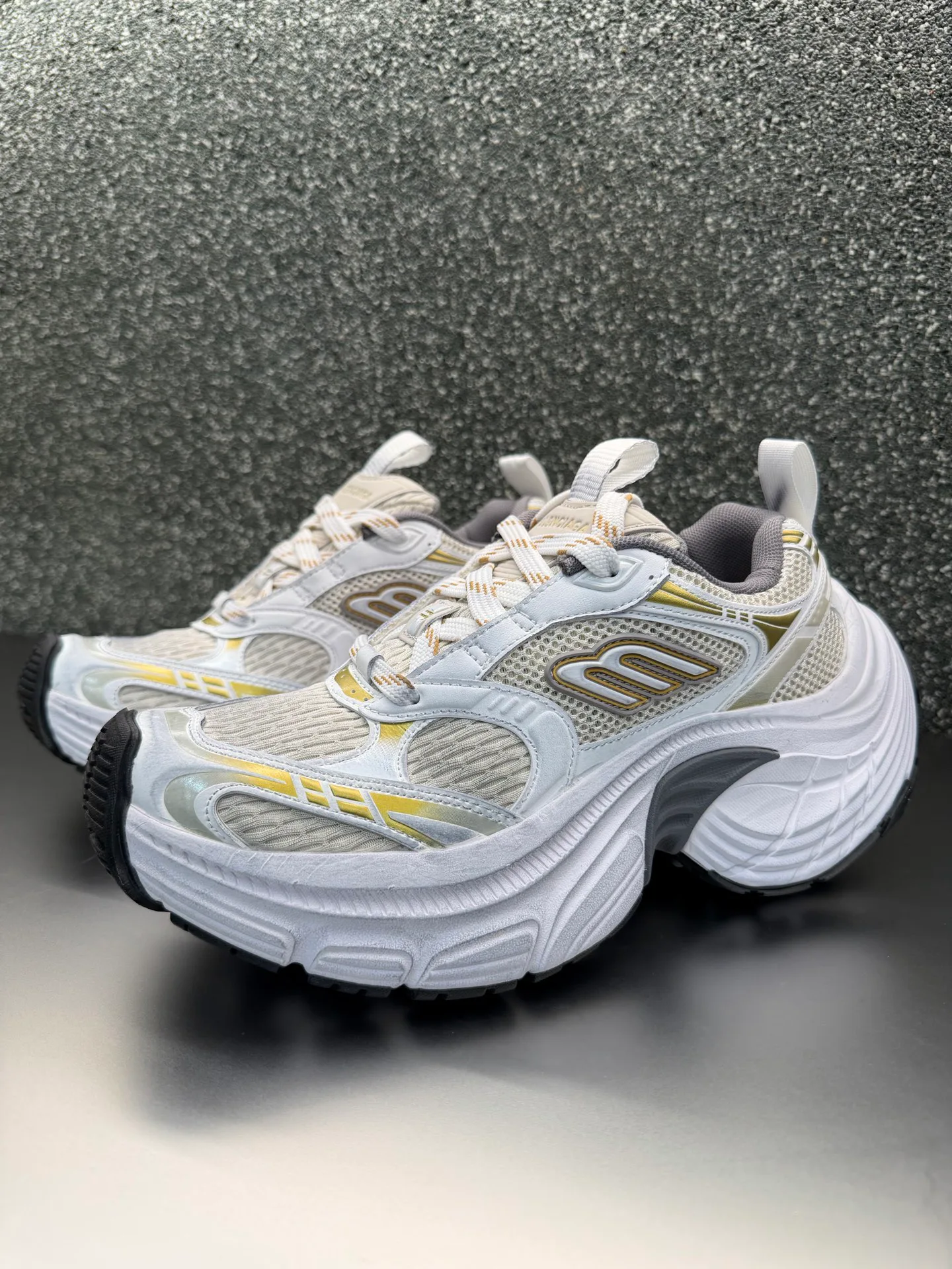 Кроссовки Женские Balenciaga 11704841