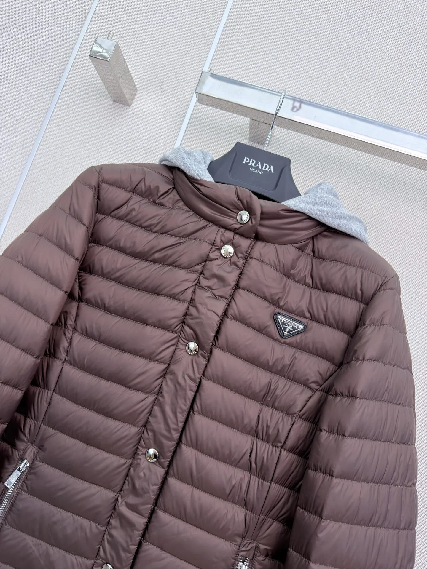 Куртки И Пуховики Женские Prada 18185818