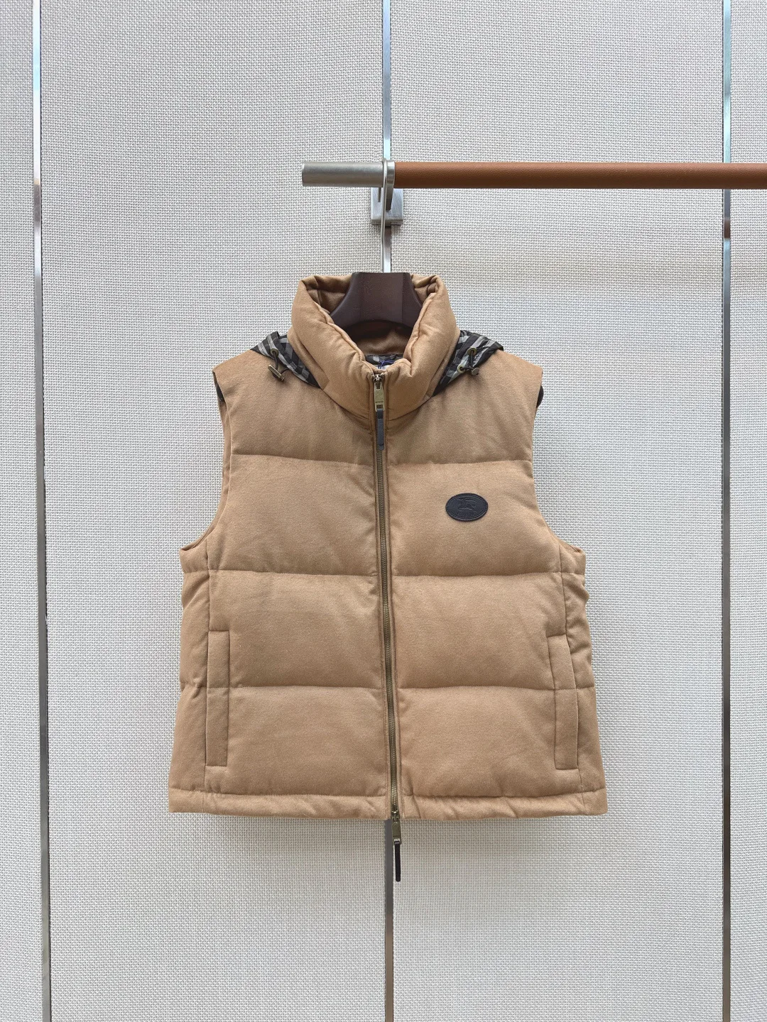 Жилеты Женские Burberry 18023675