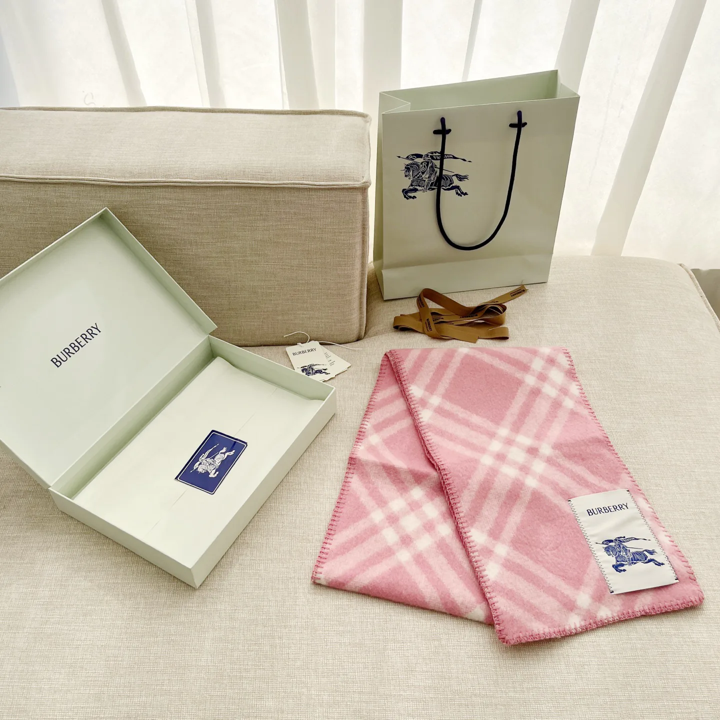 Шарфы Burberry 89469