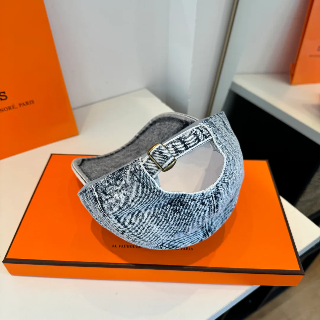 Головные Уборы Hermes 17350016