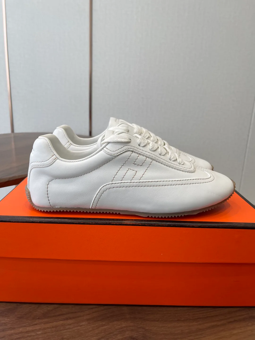 Кроссовки Женские Hermes 1284397