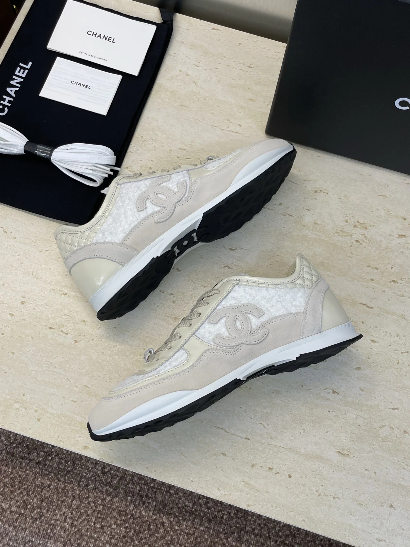 Кроссовки Женские Chanel 11498291