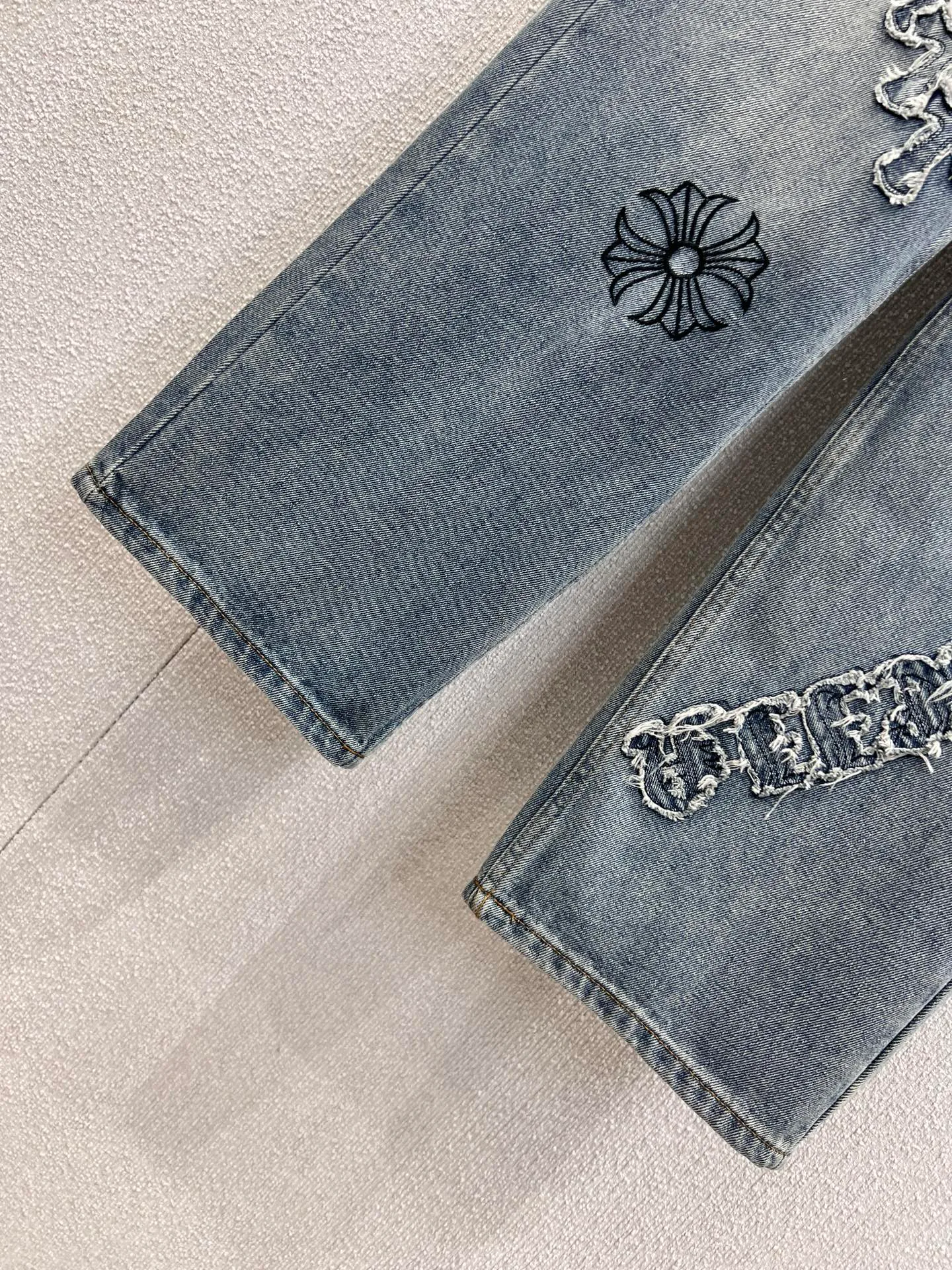 Джинсы Женские Chrome Hearts 442217