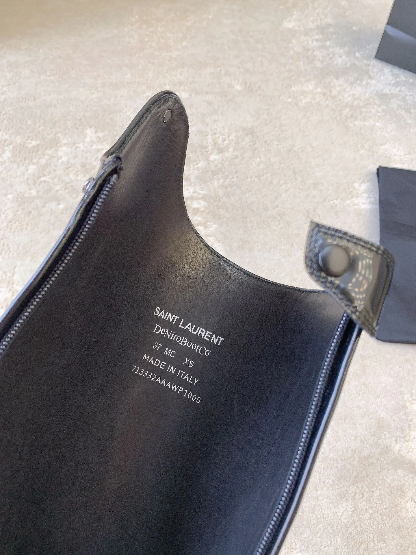 Сапоги Женские Saint Laurent 689861