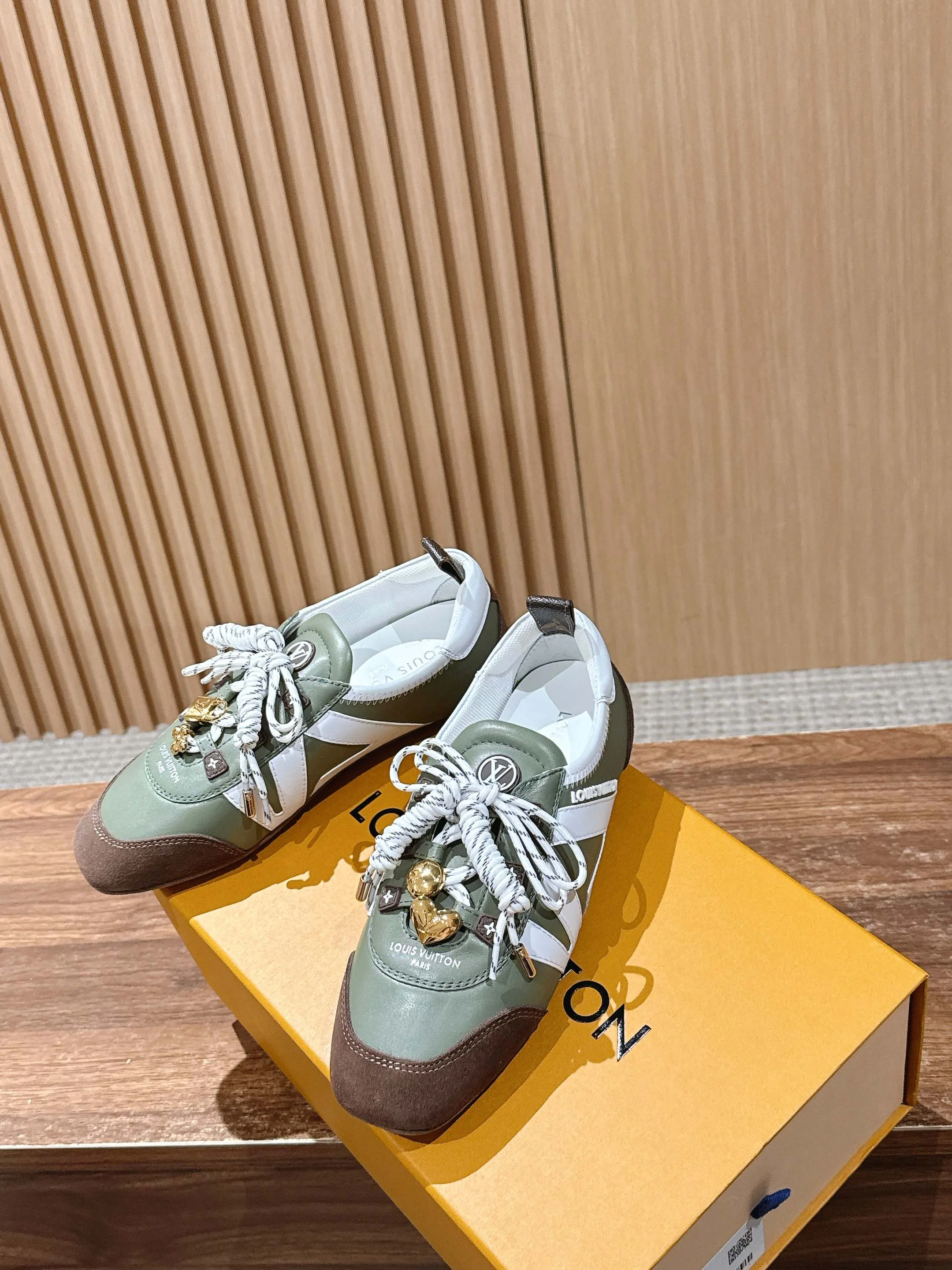 Кроссовки Женские Louis Vuitton 68775