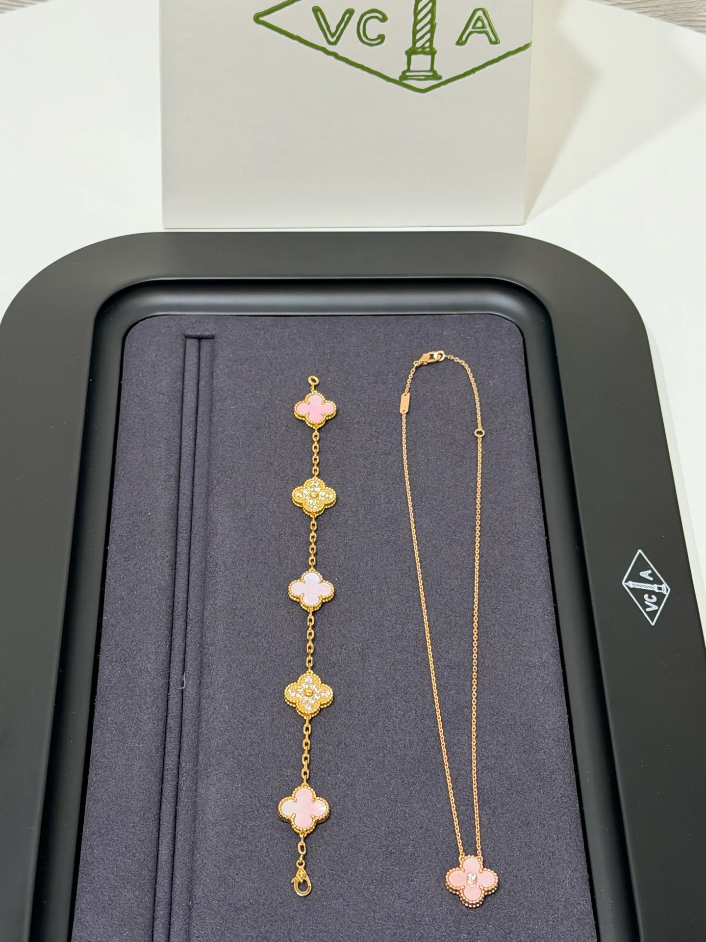 Бижутерия Van Cleef & Arpels 18123053