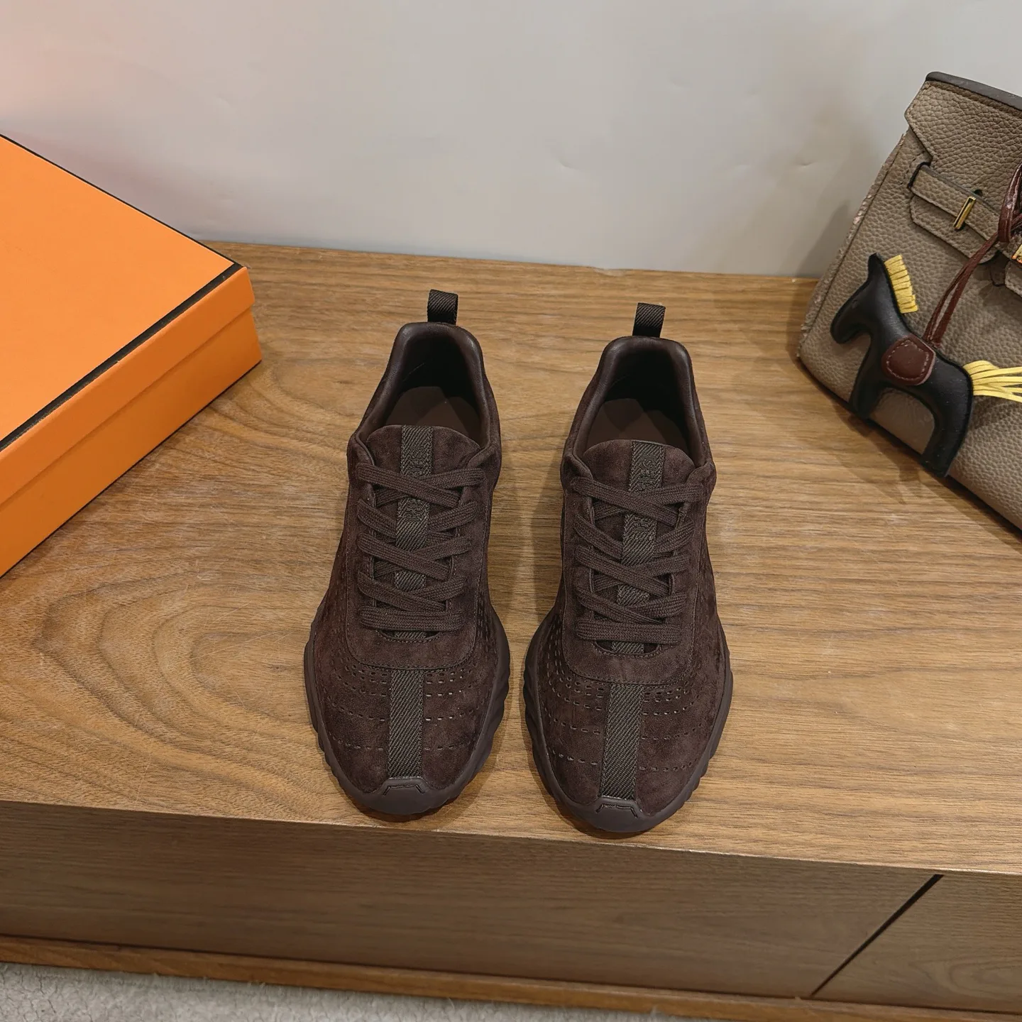 Кроссовки Женские Hermes 18230945