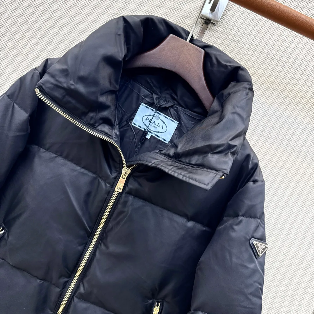 Куртки И Пуховики Женские Prada 18398207