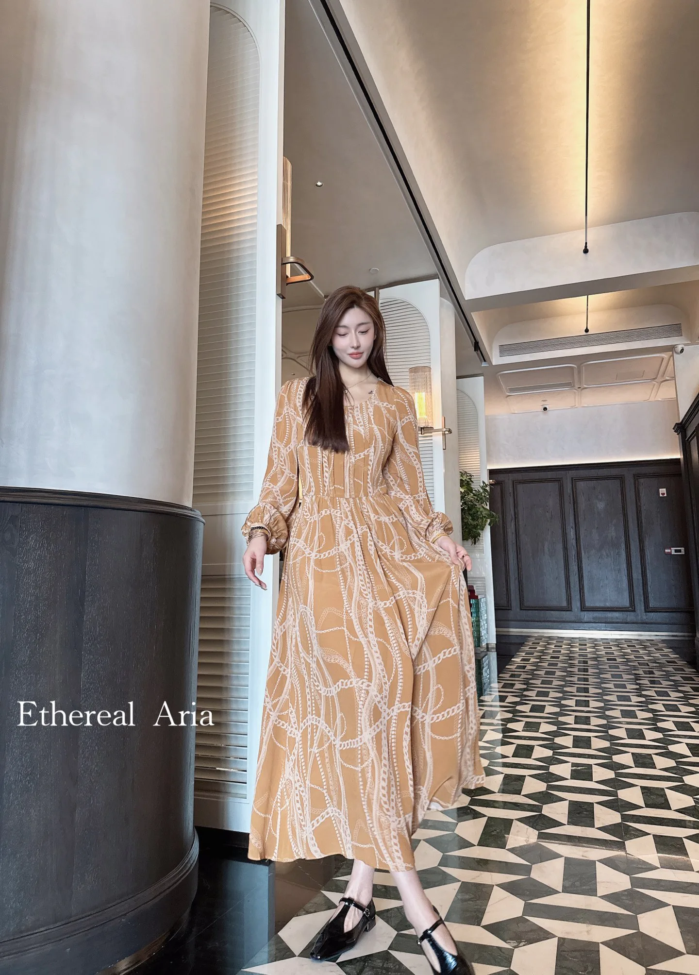 Платья Женские Chanel 17976