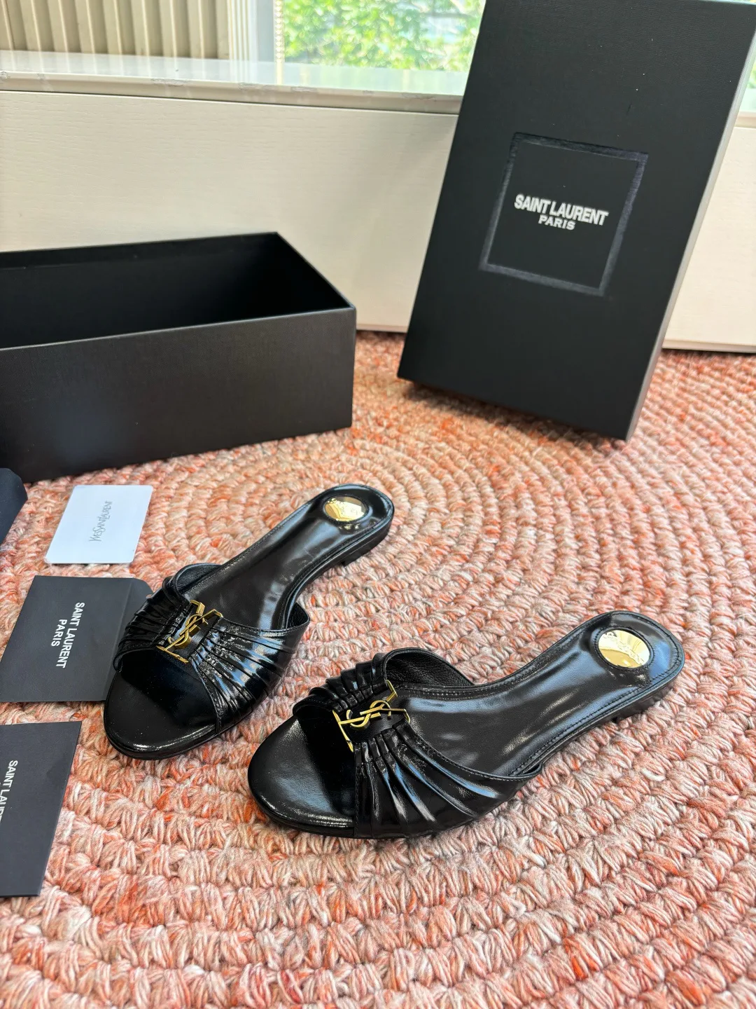 Шлепанцы Женские Saint Laurent 11599265