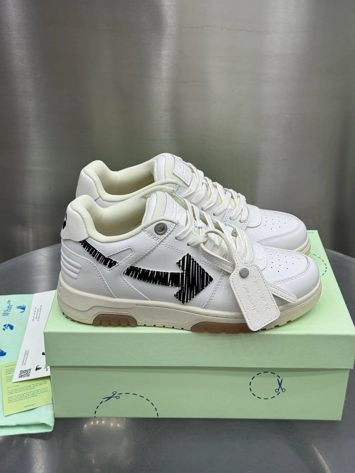 Кроссовки Женские Off-White 11751498