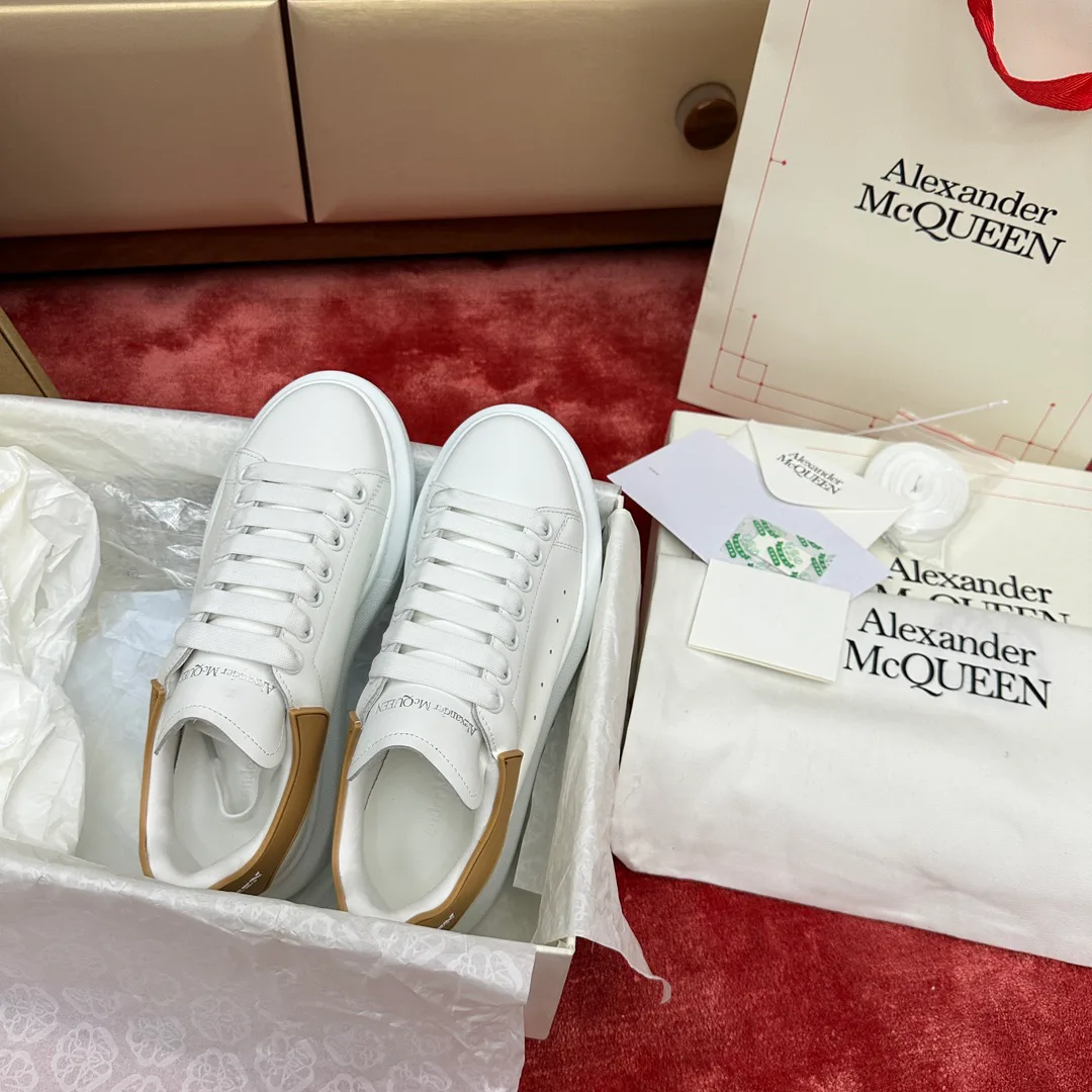 Кроссовки Женские Alexander Mcqueen 11472929
