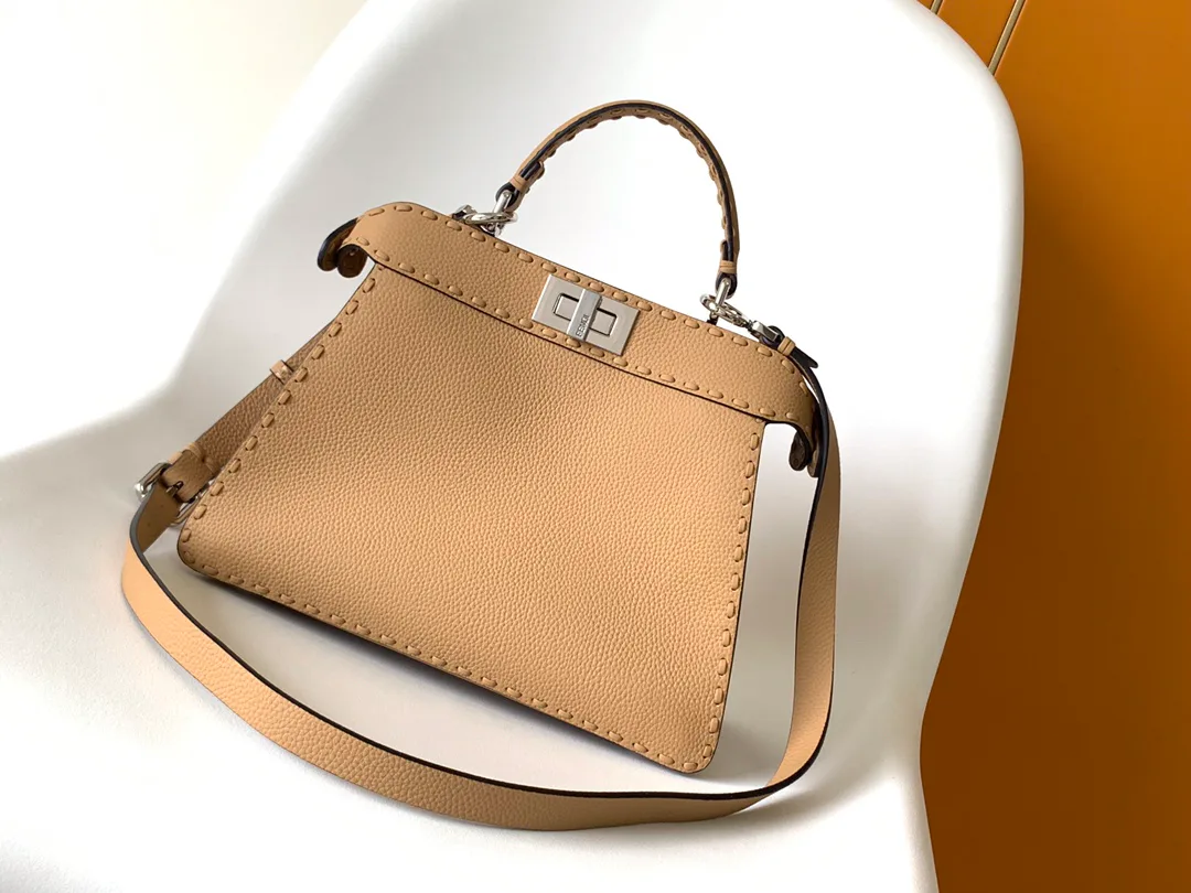 Классические Сумки Женские Fendi 11671439