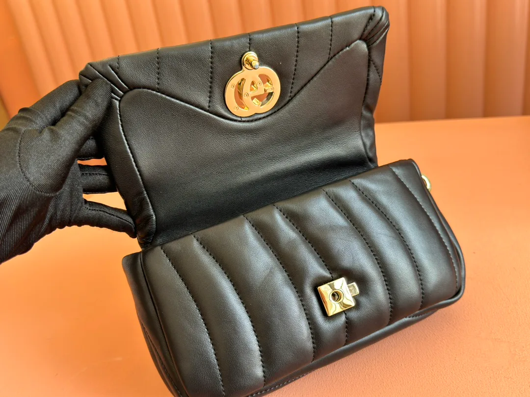 Классические Сумки Женские Gucci 12859952