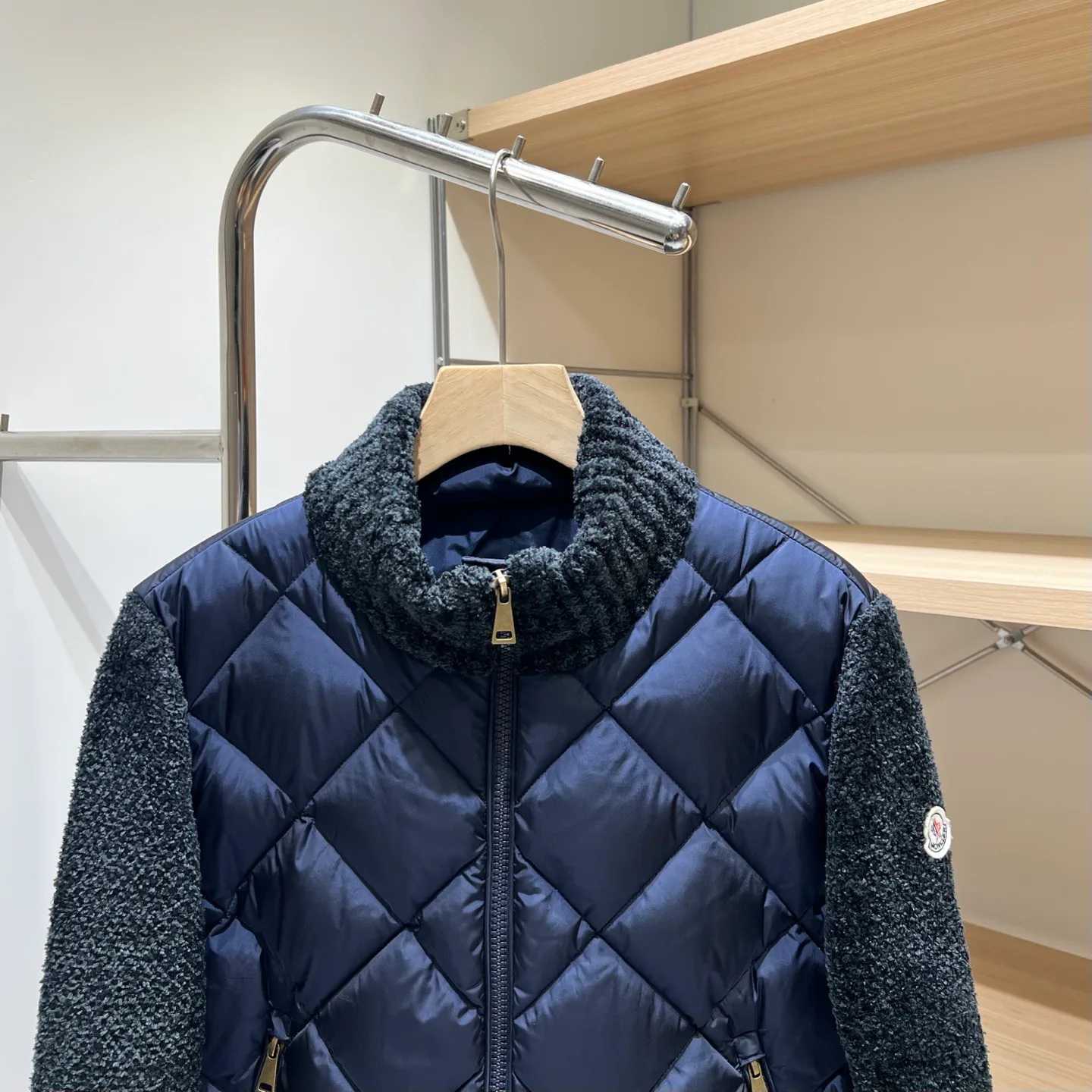 Куртки И Пуховики Женские Moncler 18188619