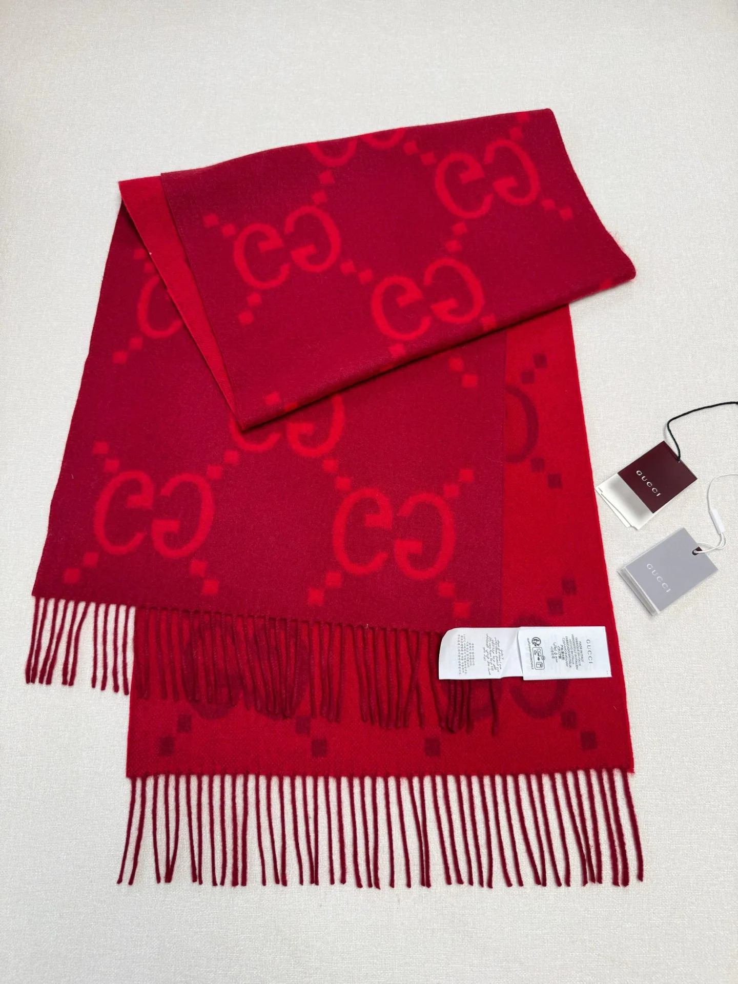 Шарфы Gucci 17882816