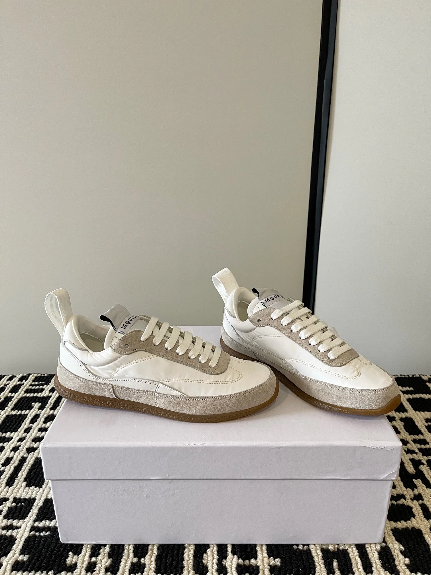 Кроссовки Женские Alexander Mcqueen 10654956