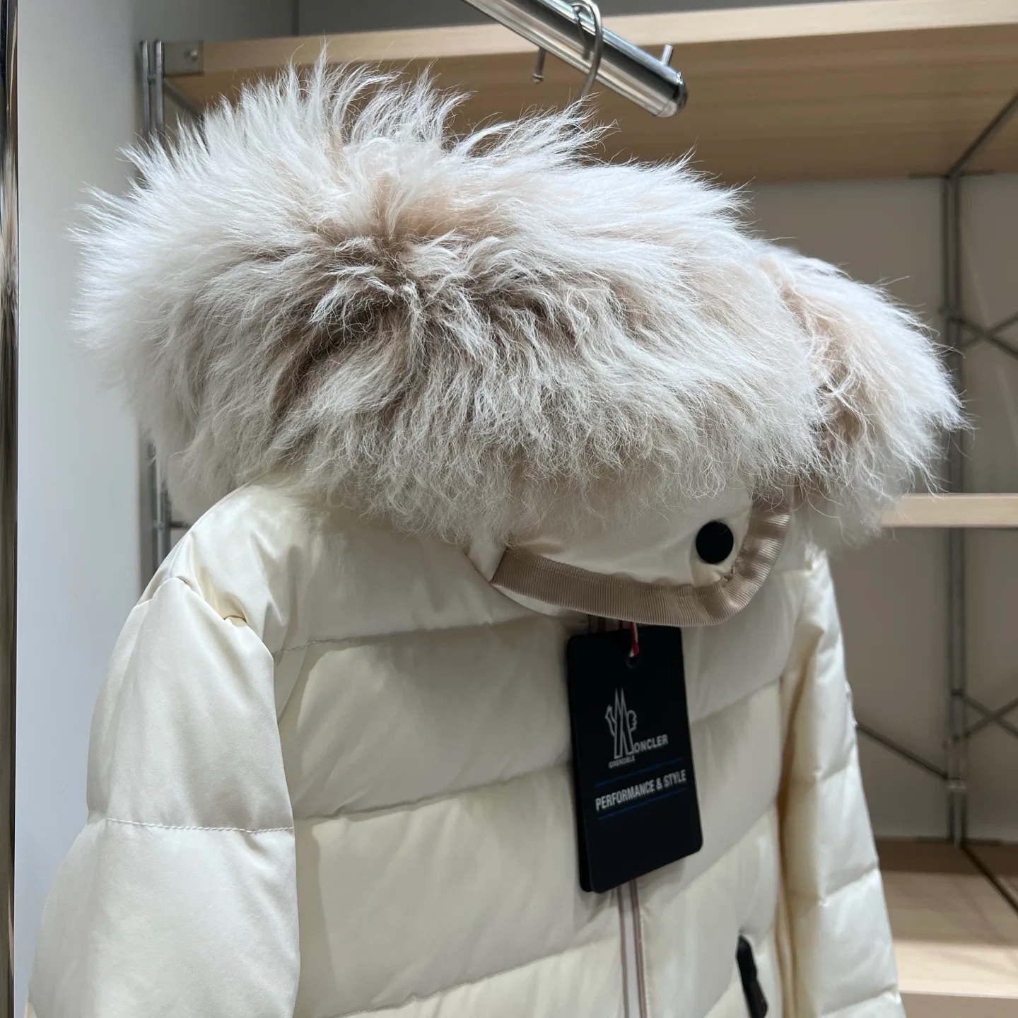 Куртки И Пуховики Женские Moncler 18723747