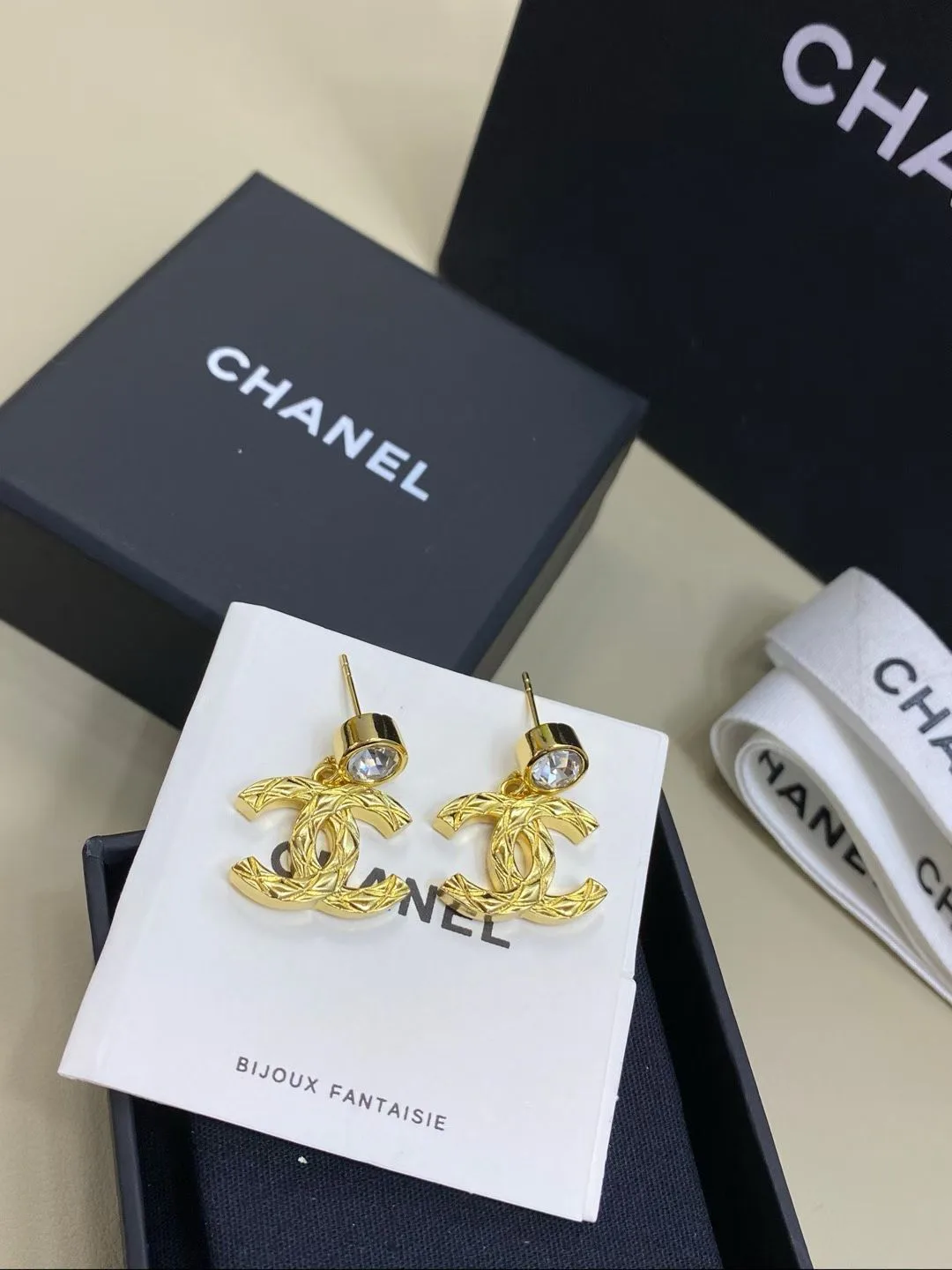 Бижутерия Chanel 11223552