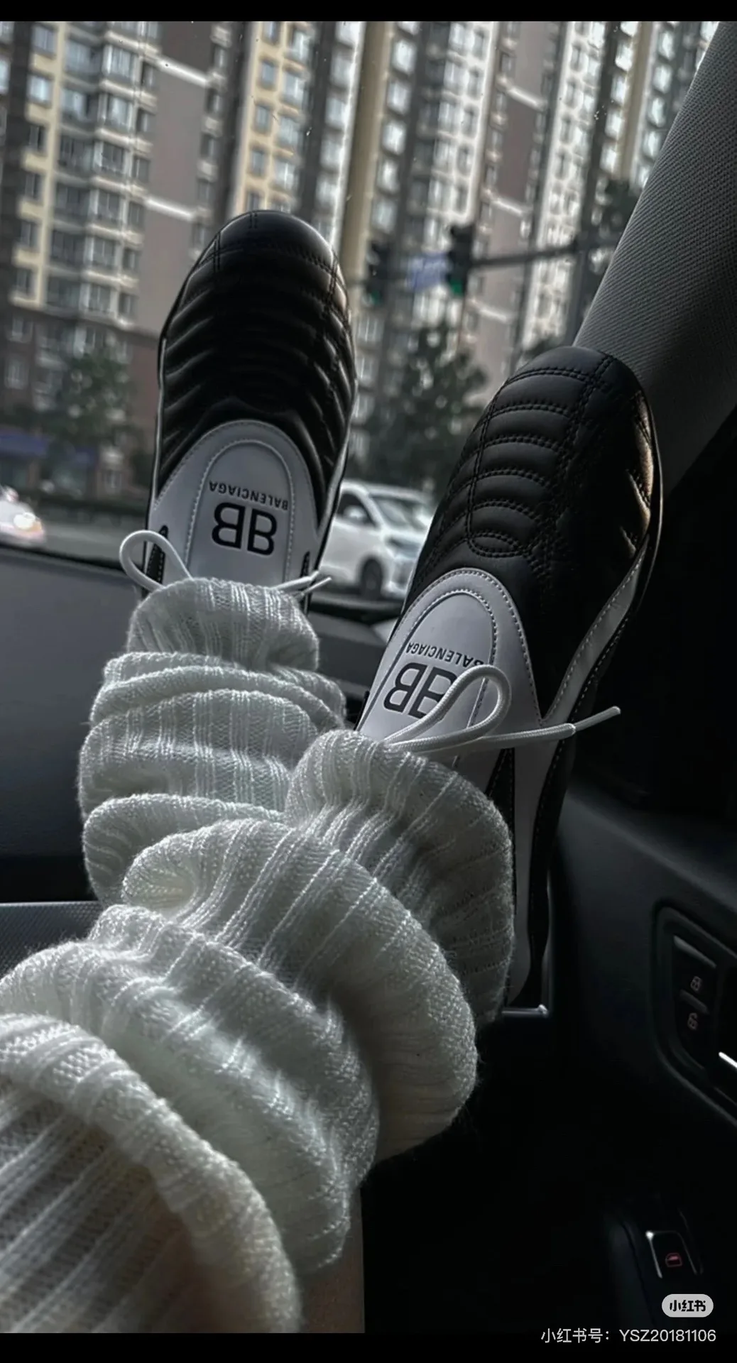 Кроссовки Женские Balenciaga 8777