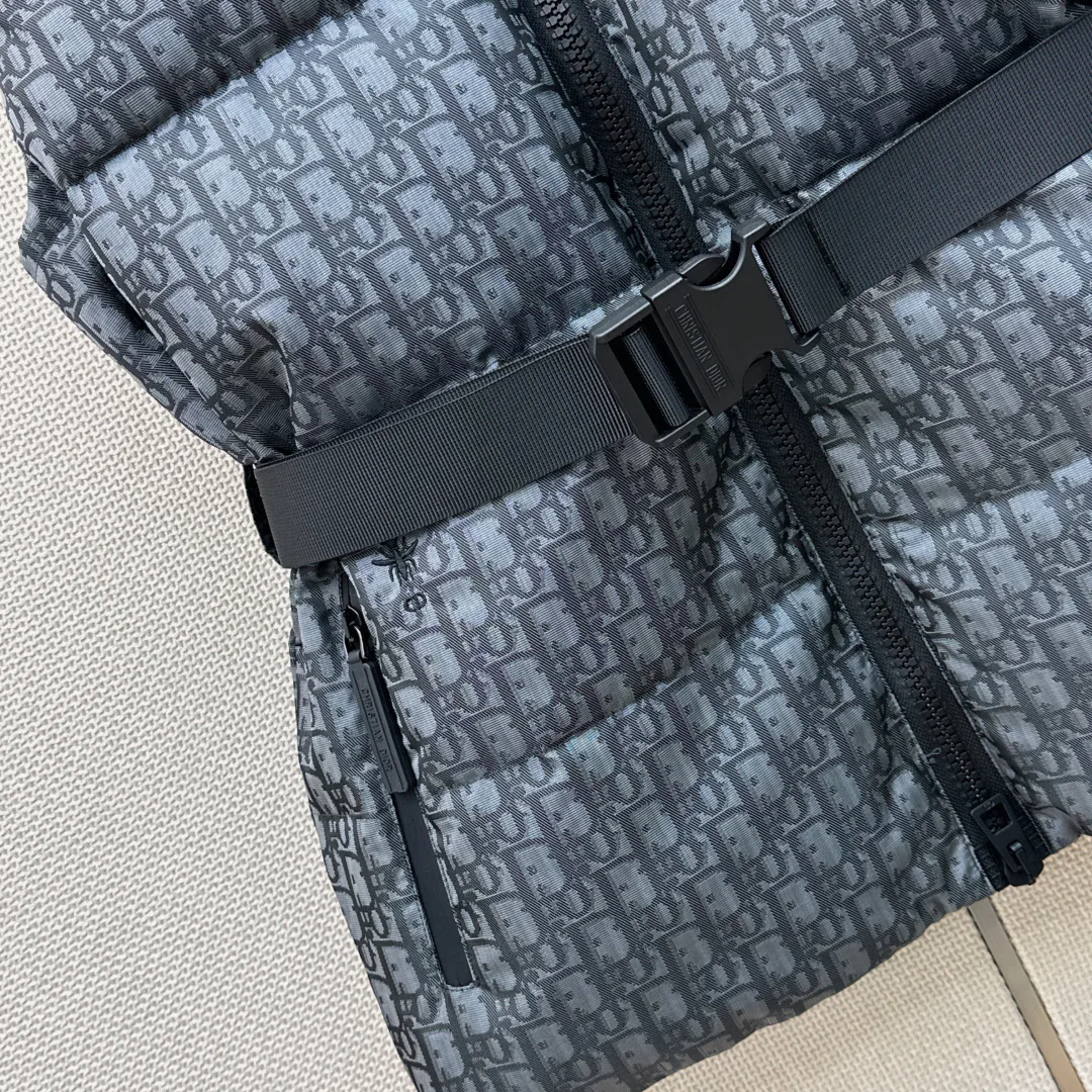 Жилеты Женские Christian Dior 17938884
