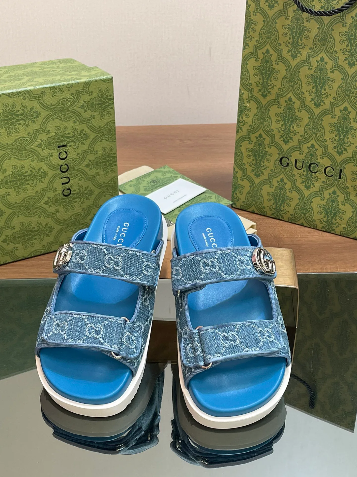 Шлепанцы Женские Gucci 21084