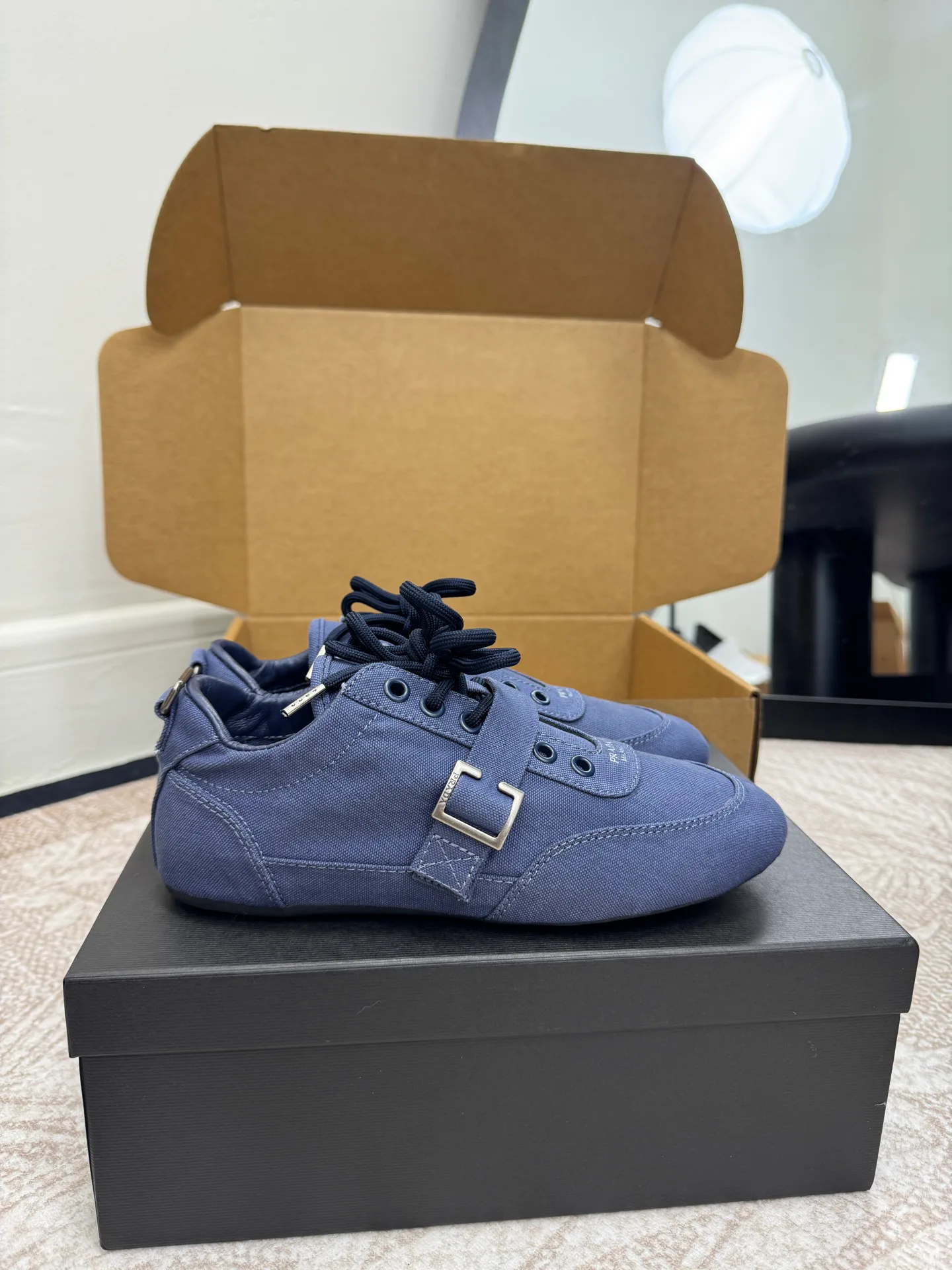 Кроссовки Женские Prada 605748